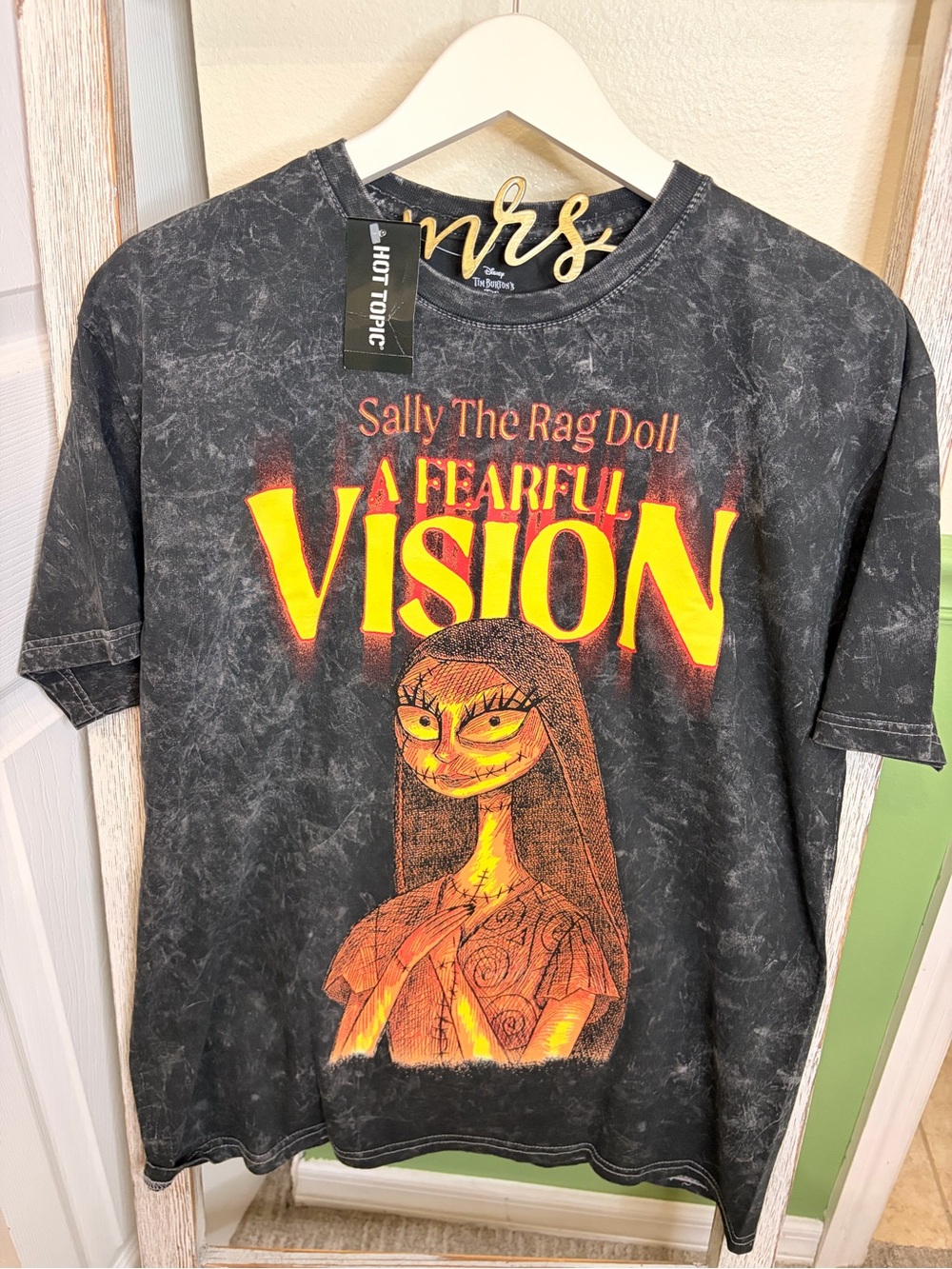🖤 Disney Nightmare Before Christmas Sally Dark Wash Tee L NWT